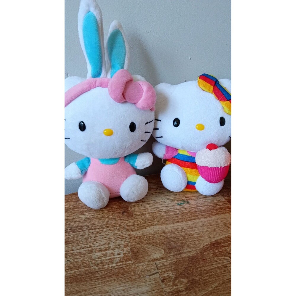 TY Hello Kitty Rainbow Cupcake Plush 2014 Sanrio Striped Dress 6" - Picture 2 of 10